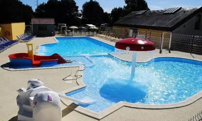 Saint-Aubin-sur-Scie House | Flower Camping Vitamin * - Mobile home Comfort 26m2 (2 bedrooms) + TV + Terrace + BBQ 4 persons