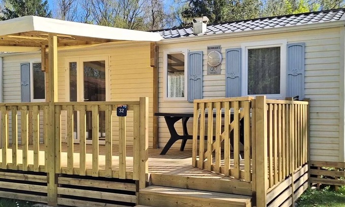 Leval House | Flower Camping du Lac de la Seigneurie * - Mobil home Bermuda Comfort 30m2 (3 bedrooms) + semi covered terrace of 18 m2 + TV 6 persons