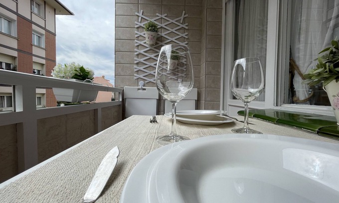 Moreaga Apartment | Flowers Family House
