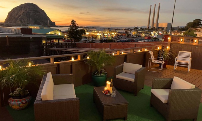 Morro Bay Cottage | Fog & Stars Cottage - Just steps to Embarcadero, water & downtown!