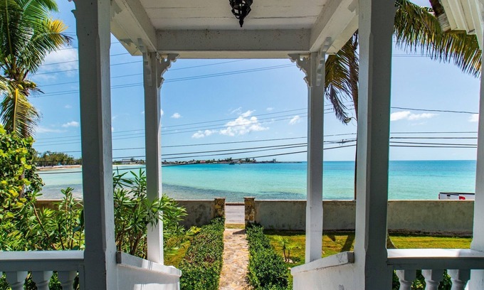 Governor's Harbour House | Folly & Guest House 6 Bedroom Home