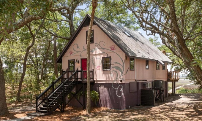 Folly Beach House | Folly Vacation Vintage Cottage with Stunning Views 218