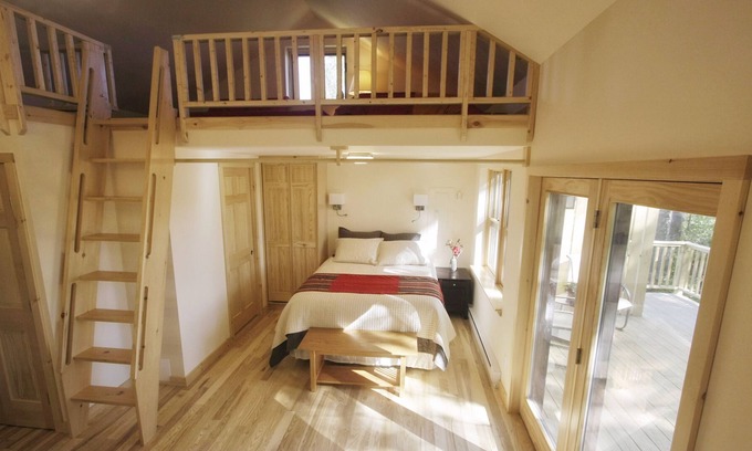 Newfield Cottage | FOR SALE: Elegant Vacation Rental in the Gorgeous Finger Lakes
