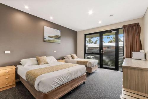 Lauderdale Hotel | Foreshore Hotel