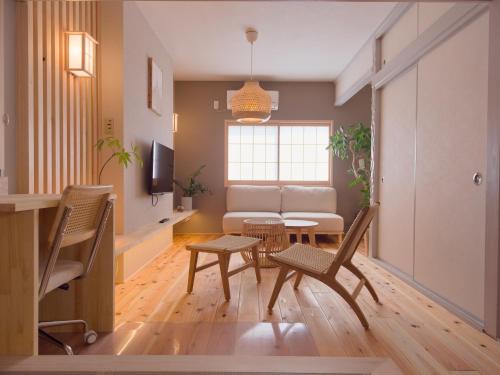 Higashiyodogawa House | Forest Japandi House