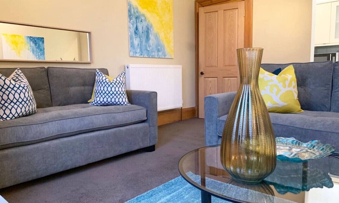 Dundee Apartment | Forest Park Apartment
