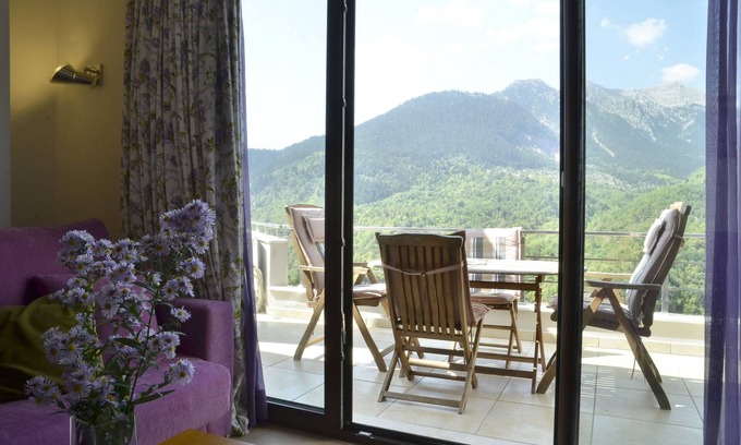 Megalo Chorio Hotel | Forest Suites Boutique Hotel