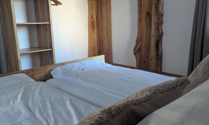 Schoenau an der Brend Apartment | Forest view suite - between trees and dreams