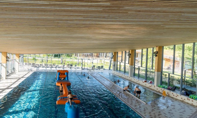 Antoing Villa | Forest-View Mansion, Hainaut
