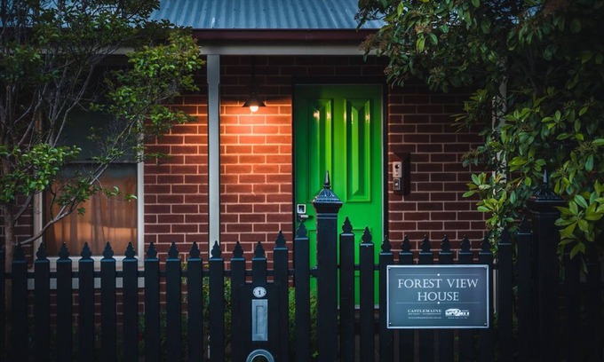 Castlemaine House | Forest View., Stunning HIA Building Award Winner, luxuriously appointed and comfortable. Perfect for.