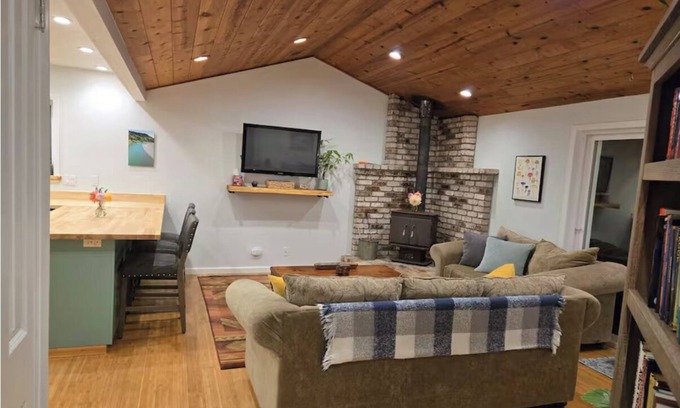 McKinleyville House | Forest View