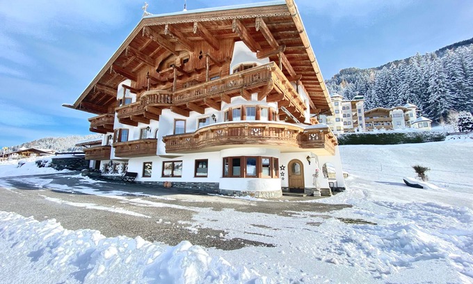 Muhlthal Apartment | Forestside with Sauna, Great for Hike & Ski