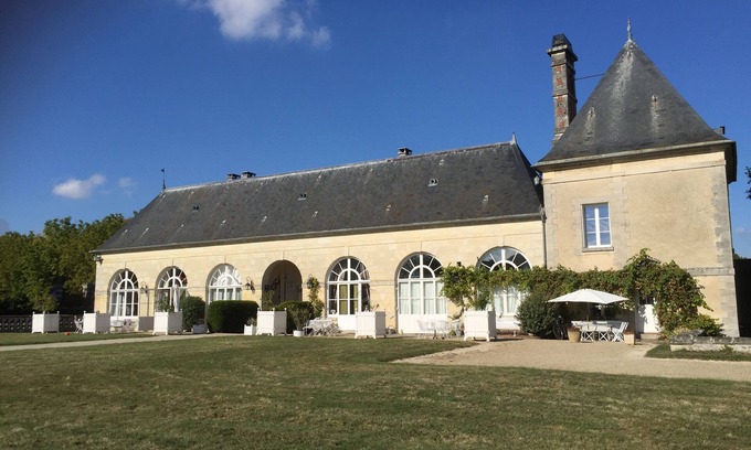 Ocquerre House | Former Castle Orangery 30 minutes from Disneyland