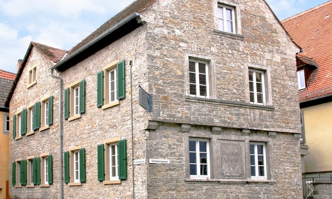 Marktbreit House | Former inn "Zur Höll" - guest room and 3 apartments in Marktbreit