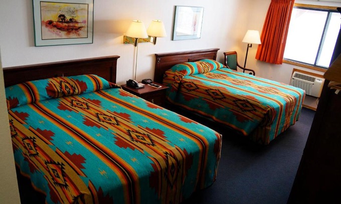 Lake Andes Hotel | Fort Randall Casino & Hotel