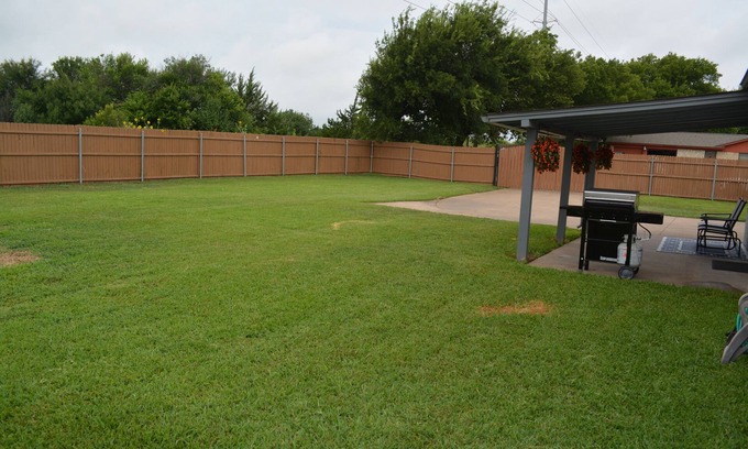 Forest Hill House | Fort Worth Gem - Minutes to AT&T, Six Flags & More