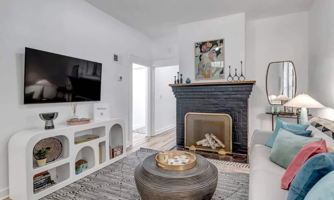 Urban Core Apartment | Forth House – Stylish & Cozy 1 BR Apt in Springfield