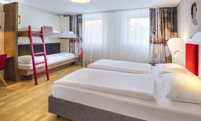 Nonntal House | Four-bed room - JUFA Hotel Salzburg City*