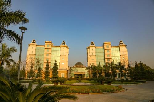Badheri Rajputan Hotel | Four Leaf Service Suites, Haridwar