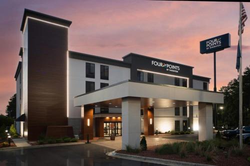 Westover Hotel | Four Points by Sheraton Fayetteville Fort Bragg