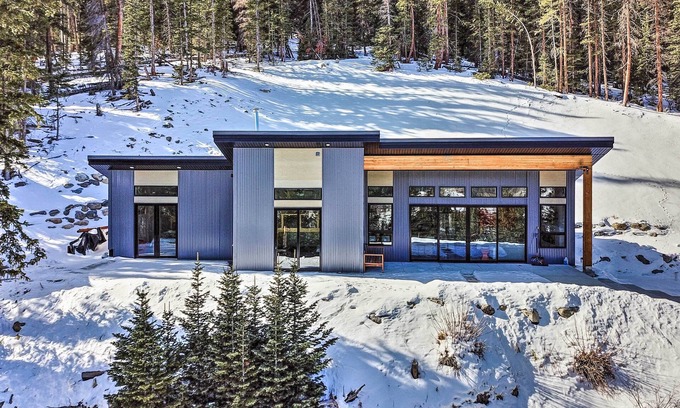 Alma House | ‘Four Voices’ Home: Mountain Views, 15 Mi to Breck