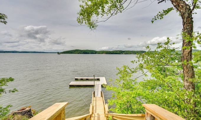 Stewart House | Fox Berry Hill -Lakefront w/Dock, Launch & Hot Tub