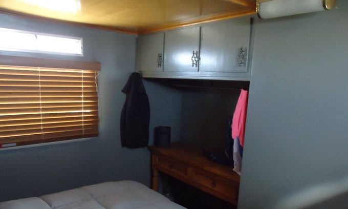 Bombay Beach House | FOY SPA RESORT Niland Retro1958 Spartan Mobile Home Gym-Pools-pickleballle ball