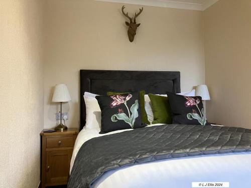 Foyers Hotel | Foyers House