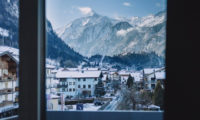 Kaprun Apartment | FP Appartements - Penthouse, Sun terrace & mountain View