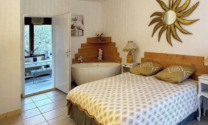 La Vacquerie-et-Saint-Martin-de-Castries Villa | Charming villa on the Larzac -plain pied, 3 master suites