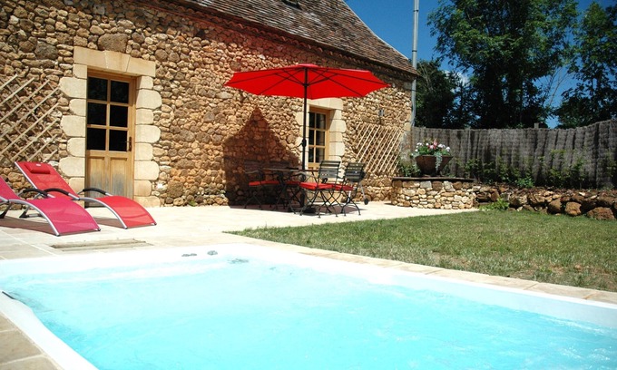 Rouffignac-Saint-Cernin-de-Reilhac House | Le Lapin sur le Toit - Beautifully restored 18th-century barn, private heated swimming pool