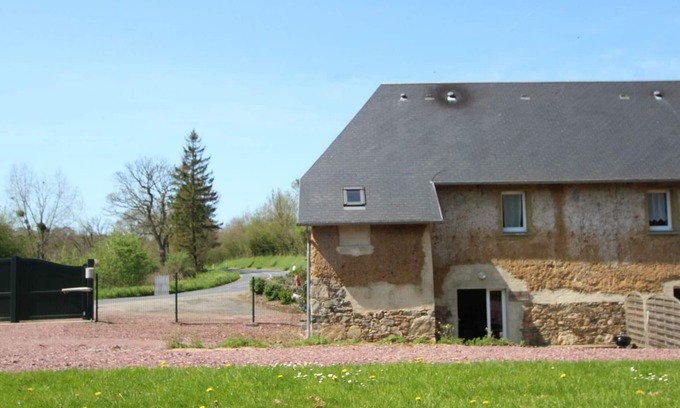 Saint-Sauveur-Lendelin Cottage | Cozy Gîte with Terrace, WiFi, near Mont St-Michel and Cotentin