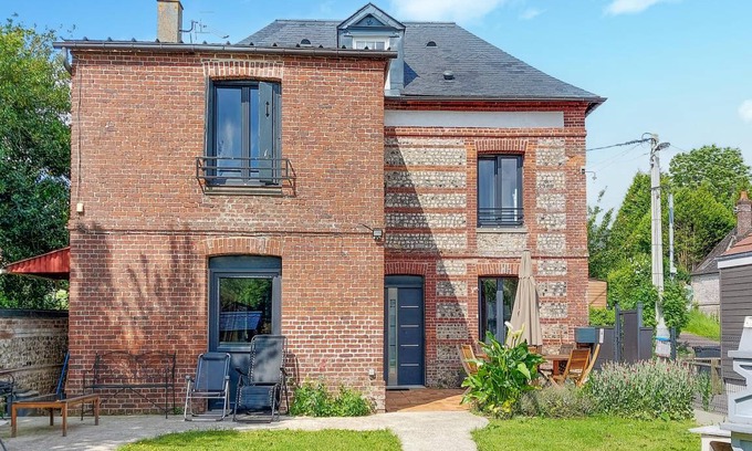 Saint-Vaast-d'Equiqueville House | 140 m² House ∙ 4 bedrooms ∙ 13 guests