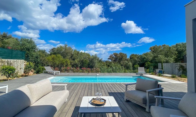Cirendinu Villa | Villa Arinella Villata