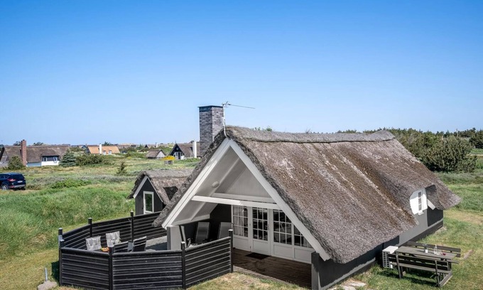 Nørre Lyngvig House | "Franciska" - 800m from the sea by Interhome