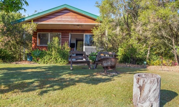Amamoor Cottage | Frangipani Cottage/Amamoor Homestead.