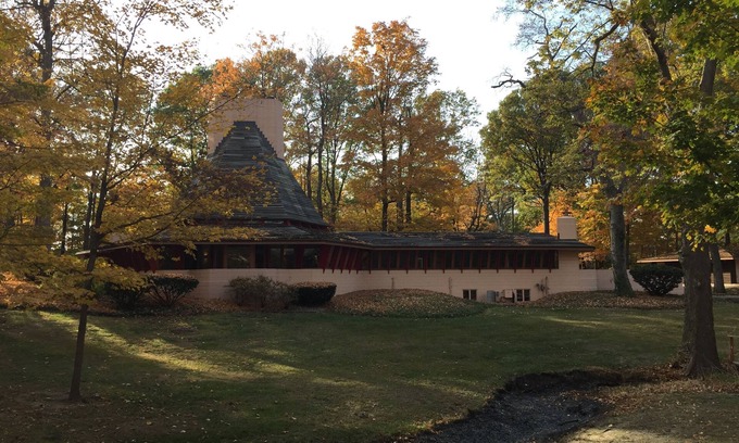 Marion House | Frank Lloyd Wright Home "Woodside" ~ Amazing Architecture!