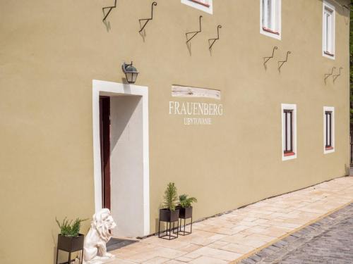 Banska Stiavnica House | Frauenberg