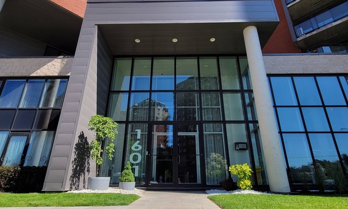 LaSalle Condo | Free heated parking and small pet friendly !