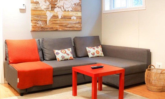 Ahuntsic Apartment | Free Parking - Great 1BR near Henri Bourassa Metro