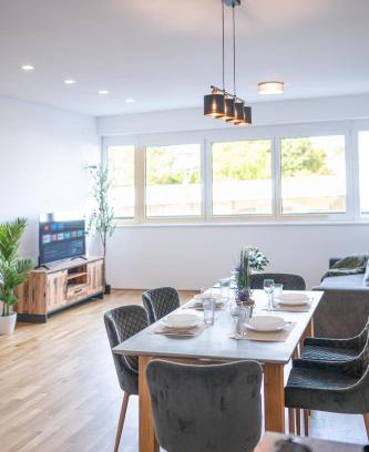Thalheim bei Wels Apartment | FREE Parking, Luxury Beds, Nespresso, Netflix