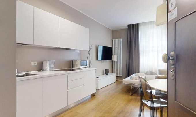 Guastalla Apartment | Freguglia E - Modern & cozy 1 BR steps from Duomo