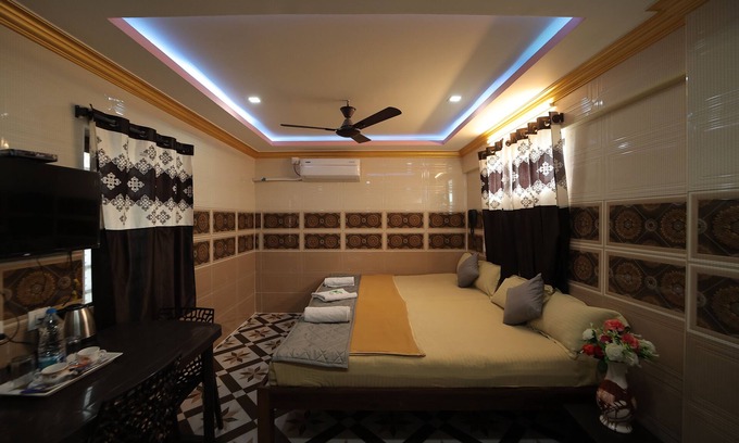 Heritage Town Hotel | French Breeze Residency