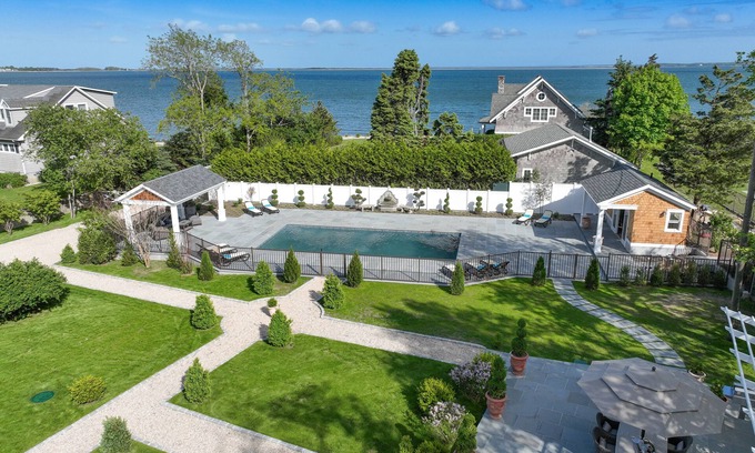 East Marion House | French Country House with Pool- Beach nearby