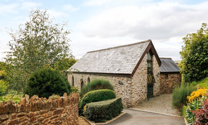 Callington Cottage | FROGWELL CHAPEL, pet friendly, with a garden in Callington