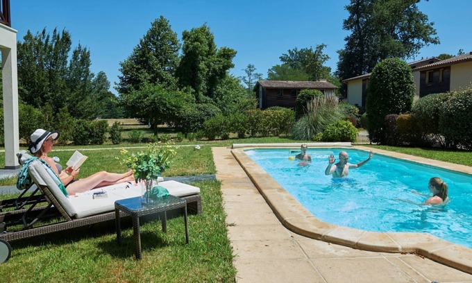 Salles Ski Chalet | Fronsac Deluxe Piscine 6p