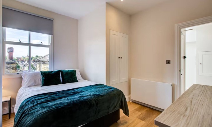 Sands End Apartment | Fulham Luxury Lofts by Sol Haven