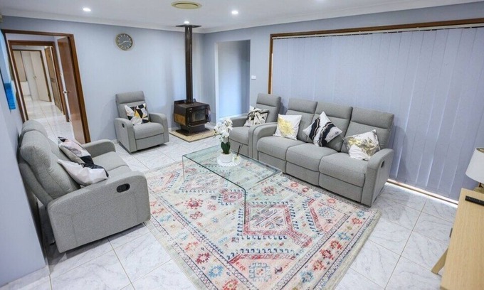 Mangrove Mountain Other | Full Farm House Stay 9 BR Sleeps 18 at Mangrove Mountain Near Central Coast NSW