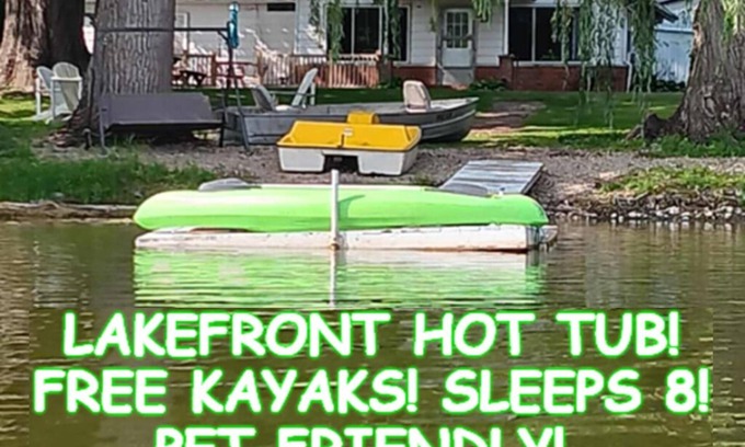 Helmer House | Full House on the Lake with Free kayaks, paddleboats and a fishing boat.