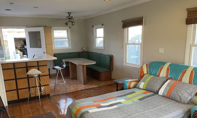 Del Aire House | Full house sleeps 9, 4-mi from Sofi stadium, 3 mi from beach